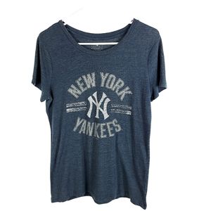 WOMENS NEW YORK YANKEES T-SHIRT SIZE MEDIUM